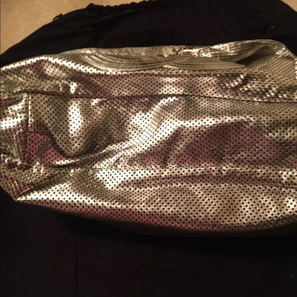 Chanel - Picture 3 of 7